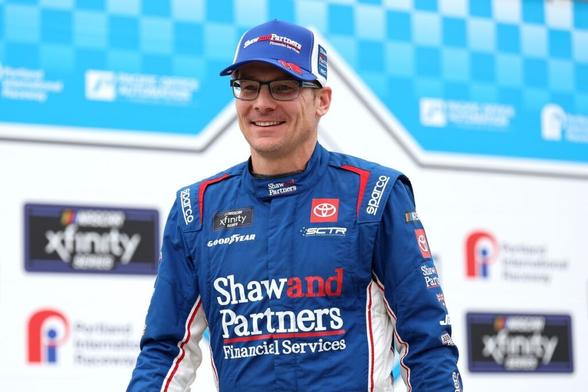 Perkins loses podium, Brown fights gremlins