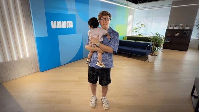 ヒカキンの1歳娘、ついにデビュー