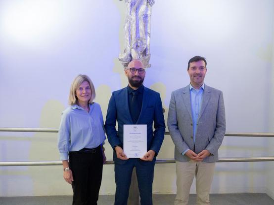 Prof. Ulf Kirsten bei seiner Berufung (mitte)