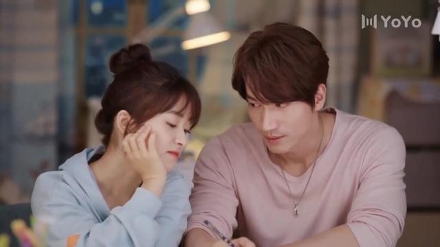 كيف لي ان أركز في العمل و انتي تجلسين بقربي 🔥(عد نجومك المحظوظة )