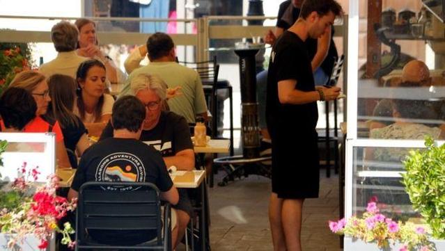 El sector serveis concentra l'augment de l'atur d'aquest mes d'agost (ACN/Oriol Bosch)