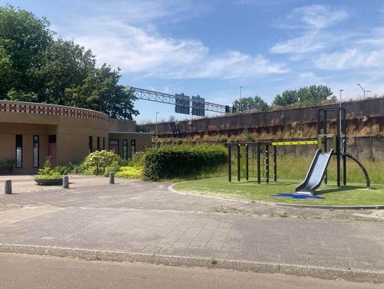 De Molukse Evangelische kerk Salem, vlakbij verkeersknooppunt Julianaplein bij de stad Groningen.