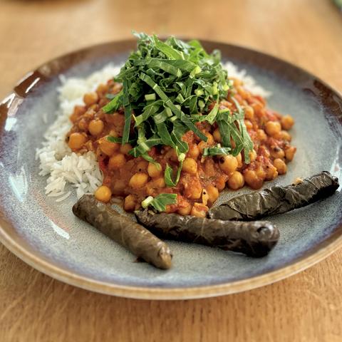A close-up of my plate with the chickpea curry as described in the post.