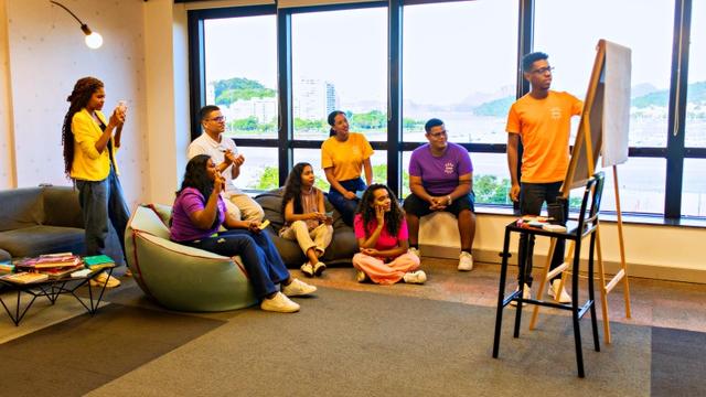 Curso gratuito oferece 1 mil vagas para jovens do Maranhão em busca do primeiro emprego: capacitação profissional é 100% on-line e já formou mais de 8,75 mil jovens no Estado