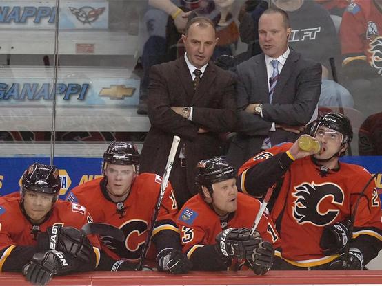 Calgary Flames add former player, coach Dave Lowry to coaching staff