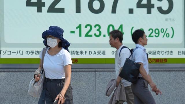 European shares rise after Asian benchmarks finish mostly lower