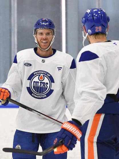 Oilers insider with epic rant against Leafs media over McDavid contract