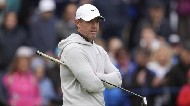 First round scores, leaderboard, Rory McIlroy calls for ‘common sense’ after slow play warning, leader, Australians
