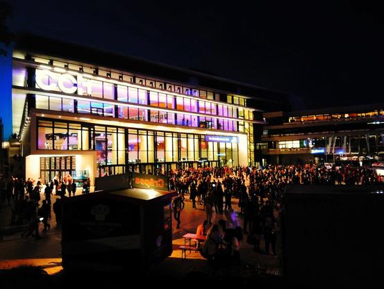 Picture of the CCH at night.