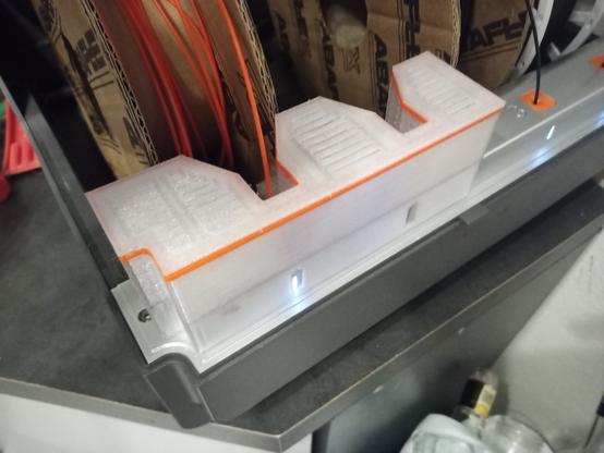 Průhledný box na silicu v multimaterialu