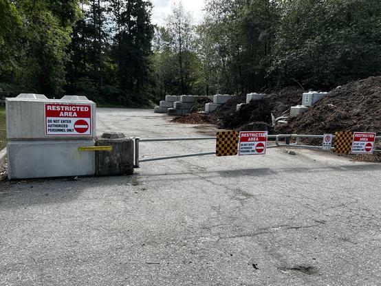 A close up of the back half of a parking lot on Prospect Point that is closed to store dirt.