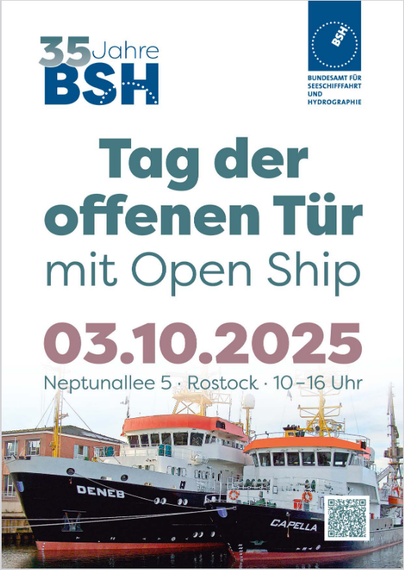 Flyer des BSH zum Tag der offenen Tür am 03.10.2025. Man sieht im Hintergrund zwei angelegte Vermessungsschiffe an der Kaikante. Das Logo "35 Jahre BSH" ist oben links, das offizielle Logo des BSH ist oben rechts".
