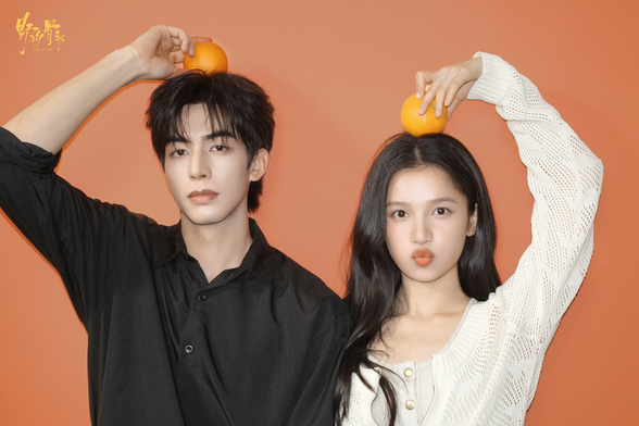 Photo of Song Weilong and Zhang Jingyi