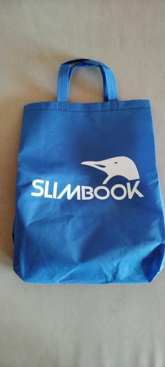 Bola azul con el logo y el nombre de Slimbook