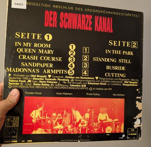 "Der endgültige Abschluß des Erdgasröhrengeschäftes!" - Schallplatte der Band "Der Schwarze Kanal" - Rückseite.