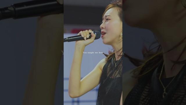 路上とは思えない圧巻の歌声に感動。  #FirstLove #宇多田ヒカル #野島樺乃 #shorts