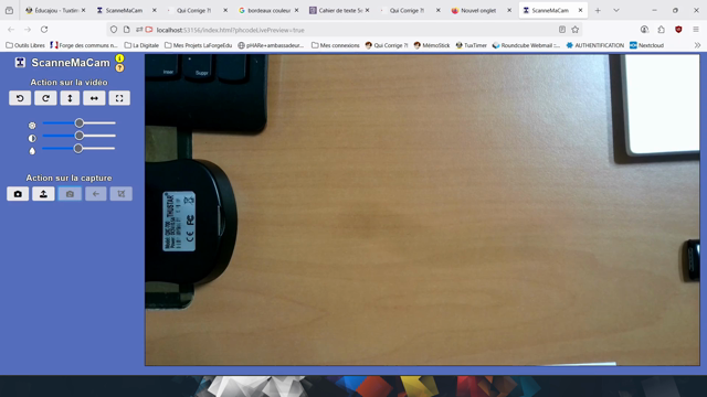Démonstration vidéo de la capture du texte par OCR envoyé directement sur l'application "Lis pour moi".