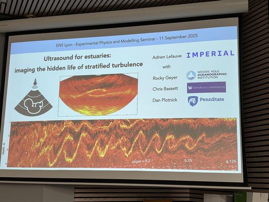 Transparent de présentation du séminariste qui évoque une échographie prénatale mais qui traite de l’étude de la turbulence stratifiée dans les estuaires.