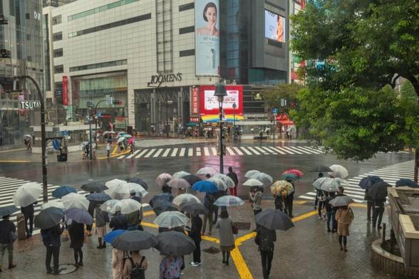 Thousands without power in Tokyo as heavy rain batters Kanto region