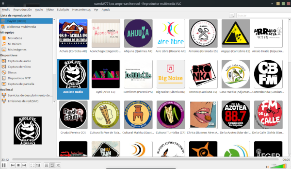 Captura de pantalla de la interfaz gráfica del reproductor  VLC, con carátulas de varias radios libres.