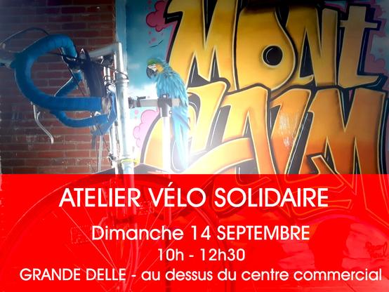 Flyer pour le prochain atelier vélo solidaire quartier de la Grand Delle. Avec un vélo Gitane fixé sur un pied d'atelier et un bout de fresque murale que l'on devine à l'arrière plan.