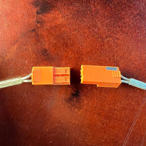 Foto von gesuchtem Stecker-Typ