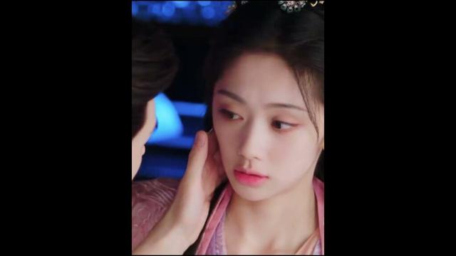 😳😳  #献鱼 #WhenDestinyBringsTheDemon #youku #shorts