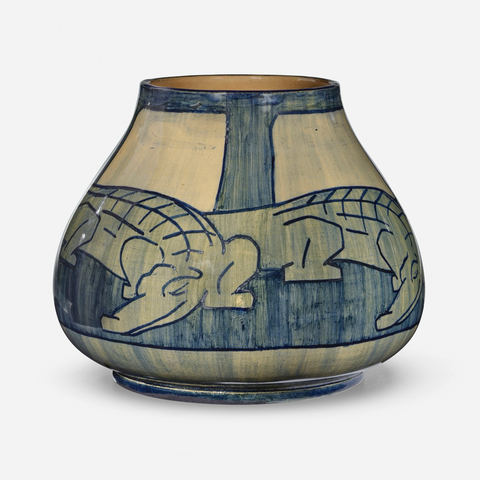 official auction photo of the alligator vase, front view 2 on white background