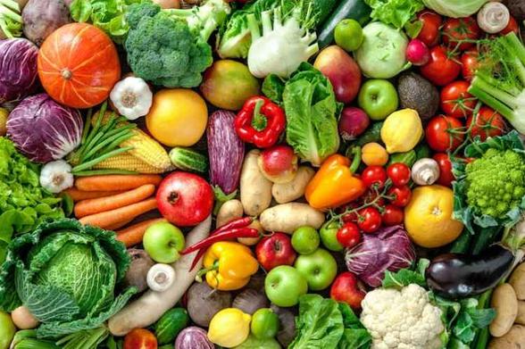 Fresh fruit and vegetables. Creativeriver/Shutterstock