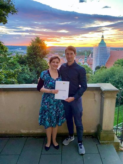 Wir vom Karateverein Kenbukan e.V Freital vor dem Sonnenuntergang in Pirna.