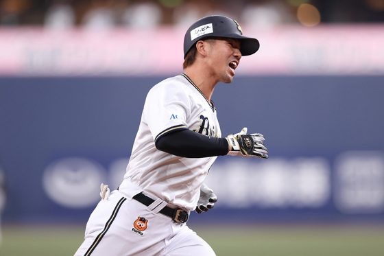 頓宮裕真が見せた執念「高校でもやったかどうか」　CS目指すチームを鼓舞したプレー | Full-Count
