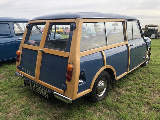 Engine bay stickers and badges for #AustinMini & #AustinMiniCountryman at http://miniphernalia.co.uk