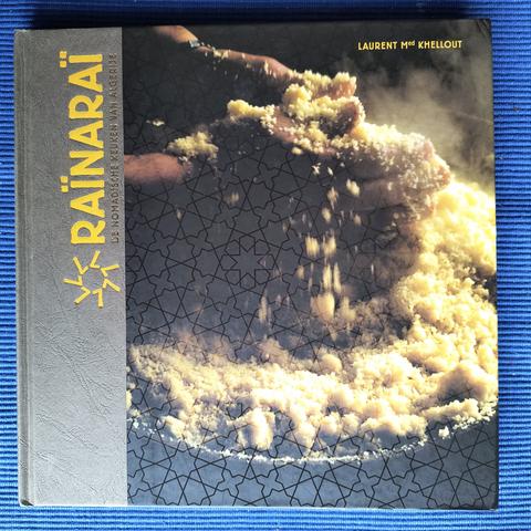 Voorkant van het kookboek "Raïnaraï".