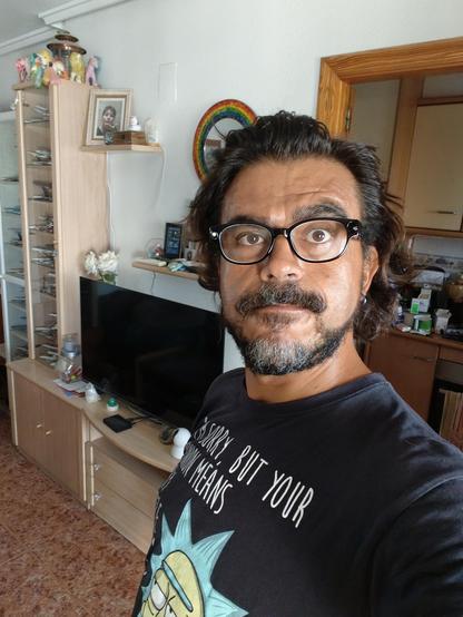 Selfie wearing lidl glasses.