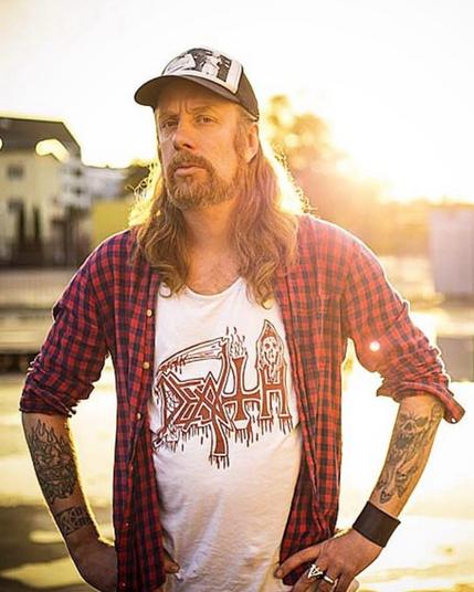 Photo of the great Tomas himself.