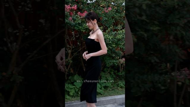 ハ・ジウォン、本当に47歳？　若々しい美しさに加えてスレンダーボディまで🤩 #HaJiwon #ハジウォン