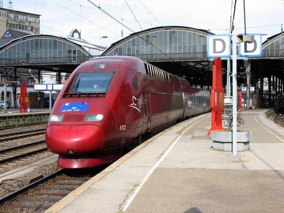 Rame PBKA 4332 - Aachen-Hbf - Septembre 2005