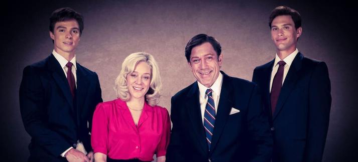 Cartel de Monstruos: La historia de Lyle y Erik Menendez