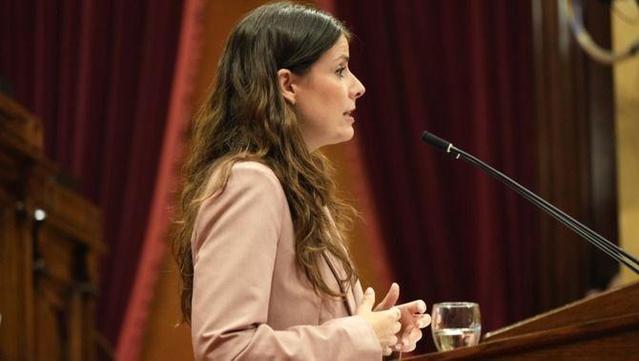 La portaveu parlamentària de Junts, Mònica Sales, &nbsp;al Parlament (ACN/Maria Pratdesaba)