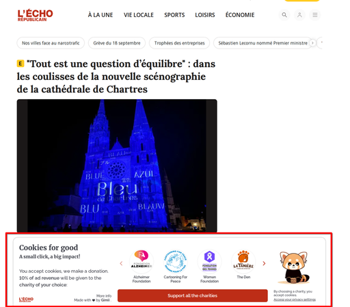Cópia da tela da página principal do tabloide francês L'Echo Républicain, que mostra o logotipo, um menu com seções escritas em francês, assim como os assuntos em voga. A manchete principal, "Tudo é uma questão de equilíbrio: nos bastidores da nova cenografia da Catedral de Chartres", é acompanhada por uma foto da catedral à noite, iluminada com luzes azuis. Abaixo, aparece uma janela pedindo consentimento para salvar cookies no navegador do usuário. O texto da janela está em inglês e sua tradução está ao final deste post.