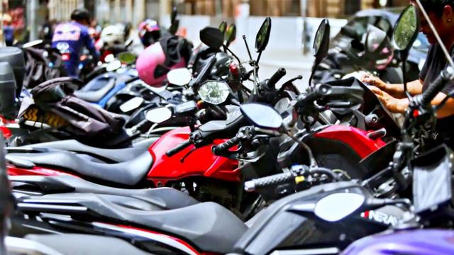 Cresce a busca por seguros de motocicletas no Brasil, aponta novo Mapa de Seguros da Serasa: procura por seguros de motocicletas cresceu 13 pontos percentuais em 12 meses, enquanto os automóveis reduziram participação de 72% para 59% nas cotações no mesmo período