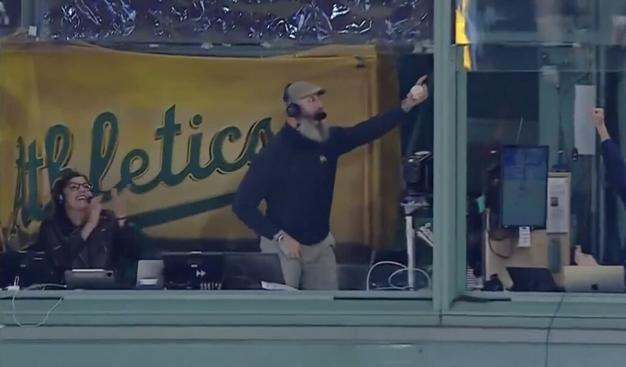 Dallas Braden has hilarious reaction to catching another foul ball