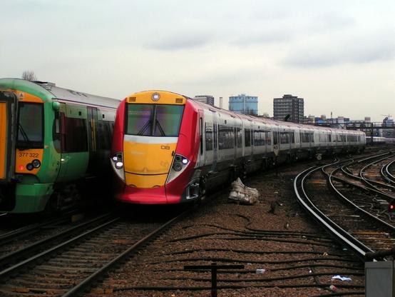 Rame 460 008 de l'opérateur Gatwick Express