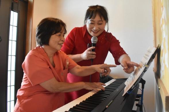 伊豆高原在住の山下さん・椎橋さん　音楽サークル発足　来場者、地域を元気に / 伊豆新聞デジタル