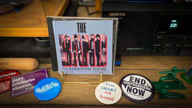 "To Kingdom Come" by the Band released on this day in 1989.