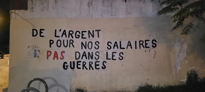 De l'argent pour nos salaires pas dans les guerres
