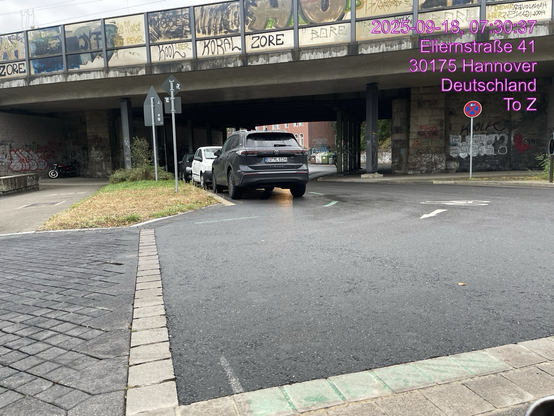 Nicht das Erste Mal - Das Dieses Stehzeug das Sichtdreieck blockiert.