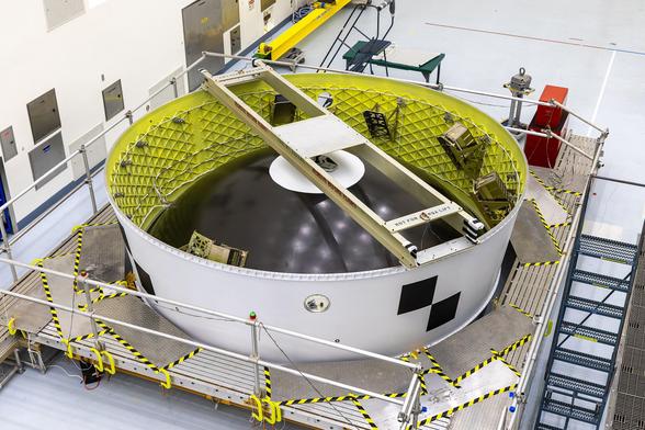 Artemis_II_Payload_Integration_(KSC-20250917-PH-FMX02_0017).jpg