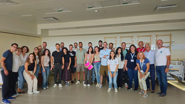 IT: una rappresentanza del team di ricerca coinvolto nel programma Science for Bed-Rest presso il reparto dell'Ospedale Generale di Isola (Izola), dove si è svolta la campagna di bed-rest.
Crediti: Centro di Ricerche Scientifiche di Capodistria (Koper) - ASI

EN: a representative of the research team involved in the Science for Bed-Rest program at the Isola (Izola) General Hospital, where the bed-rest campaign took place.
Credits: Capodistria (Koper) Scientific Research Center - Italian Space Agency