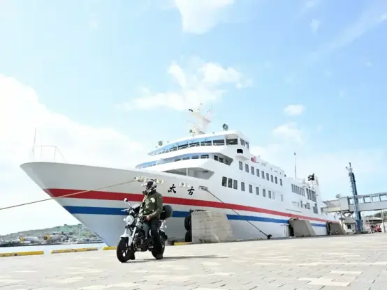 コバルトブルーの海と世界遺産の島・長崎県五島エリア5選【九州7県厳選おススメツーリングスポット⑰】 - Webikeプラス